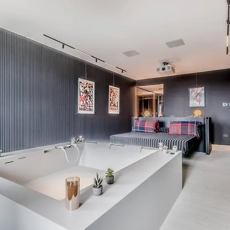 Rhome48-new In The Historic Center *